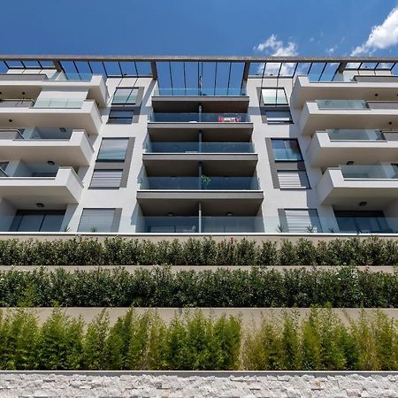 Luxury Seaview Apartment Dzenan Макарска Екстериор снимка