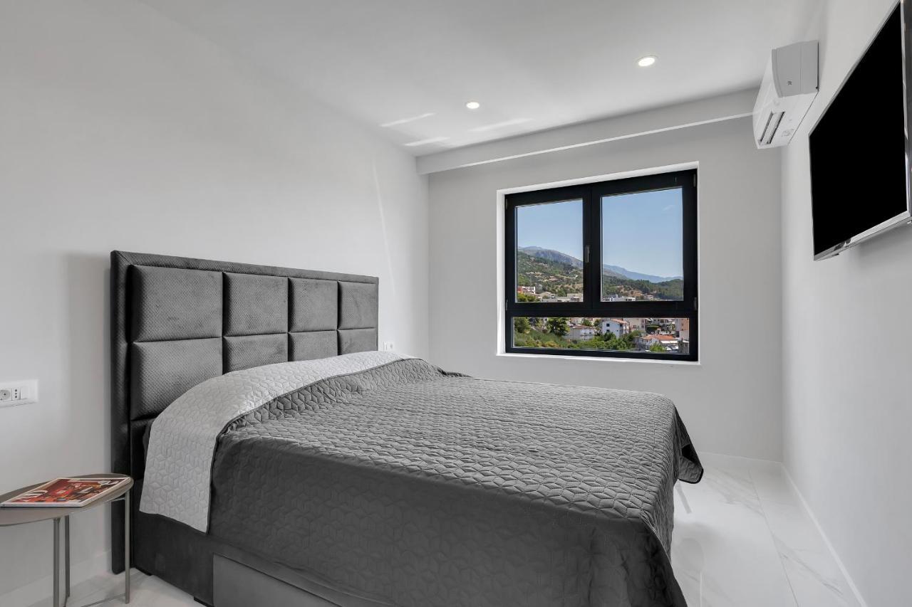 Luxury Seaview Apartment Dzenan Макарска Екстериор снимка